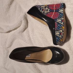 Steve Madden Black Patent Leather Ikat Fabric Wedge Heels Gale Size 7.5 Boho